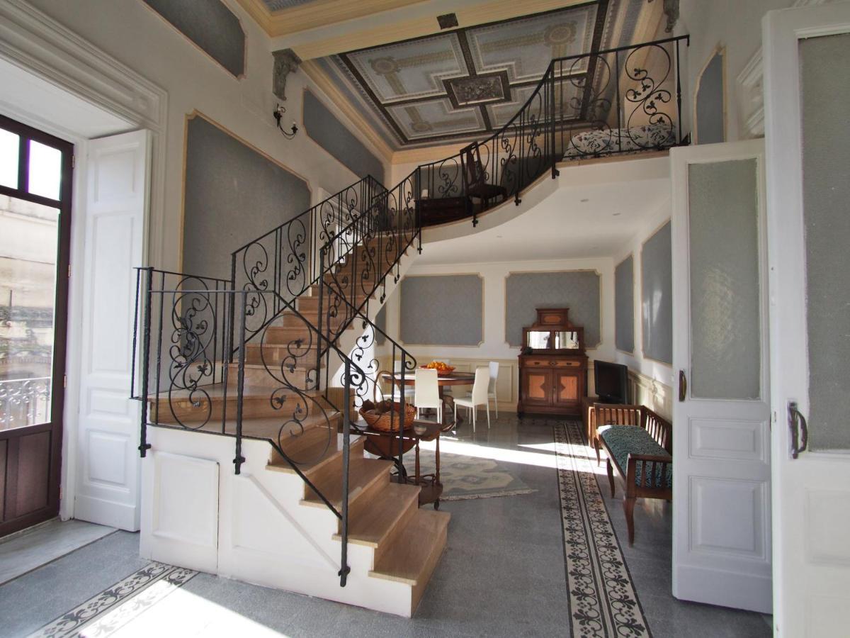 Appartement Casa Felice Nel Centro Storico, Tra Etna E Mare à Catane Extérieur photo