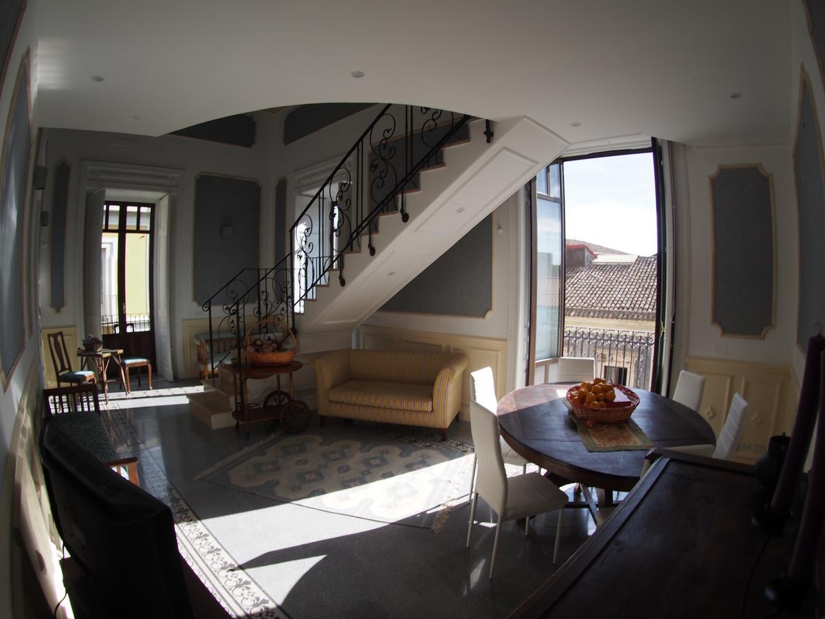 Appartement Casa Felice Nel Centro Storico, Tra Etna E Mare à Catane Extérieur photo